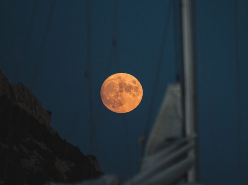 Sotogrande: Full Moon on the Sea 2 Hours - Scenic Views