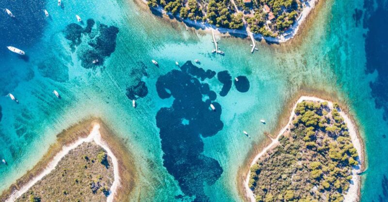 Split: Blue Lagoon and ŠOlta Boat Tour With Lunch and Drinks - Experience Highlights