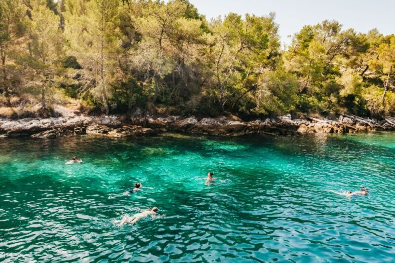 Split: Full-Day Catamaran Cruise to Hvar & Pakleni Islands - Itinerary and Highlights
