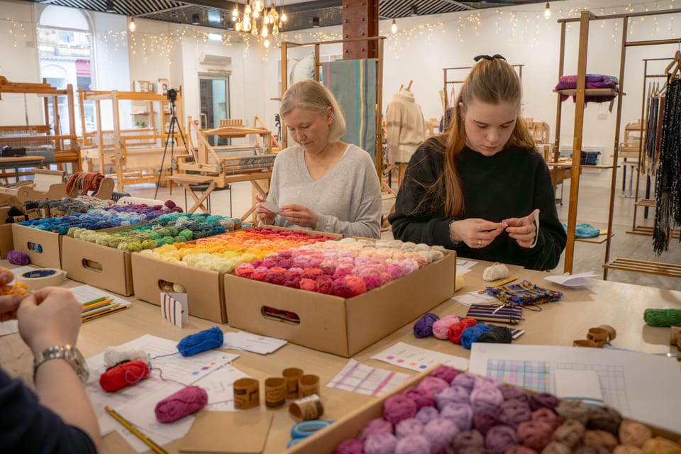 Stirling: Weave A Tartan Scarf In A Day Workshop - Activity Details