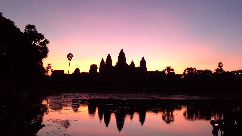 Sun Rise Small Group Day Tour to Temples of Angkor - Itinerary Highlights