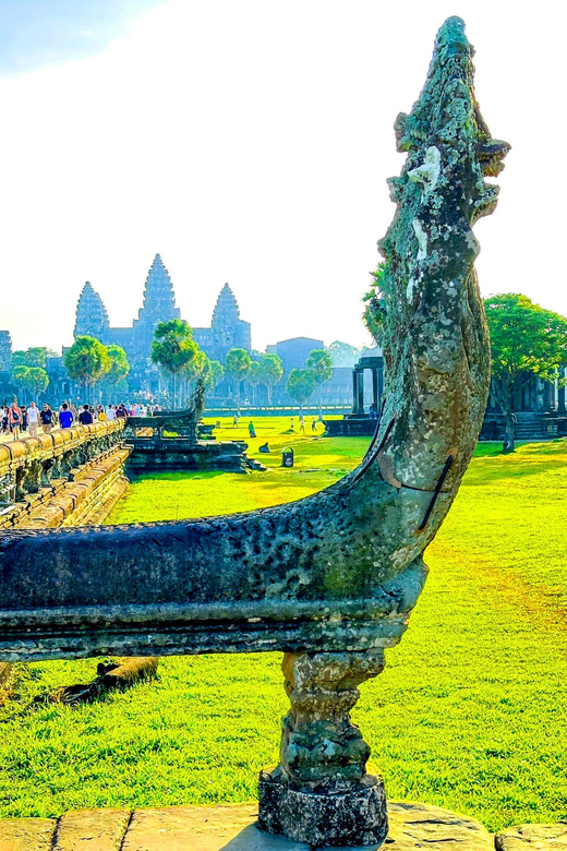 Sunrise at Angkor Wat and Full Day With Fascinating Temples - Itinerary and Highlights