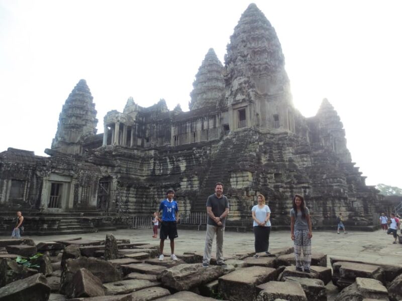 Sunrise Shared Tours: Angkor Wat-Bayon-Ta Prohm-Banteay Srei - Itinerary Highlights
