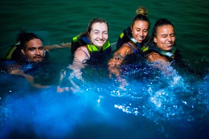 Sunset Excursion Playa Blanca Baru and Bioluminescent Plankton - Itinerary and Activities