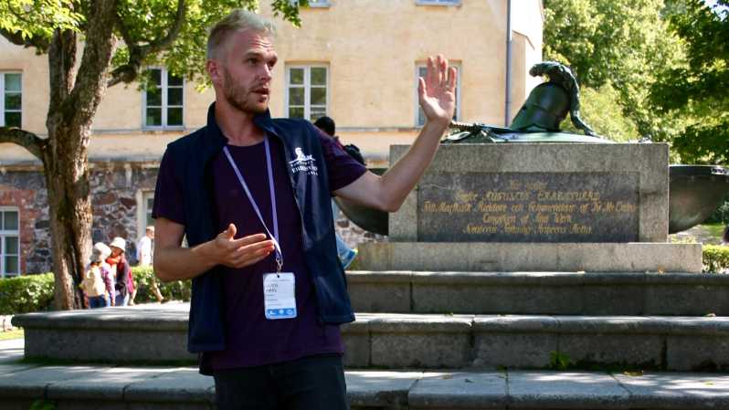 Suomenlinna: Guided Walking Tour With an Authorized Guide - Historical Significance