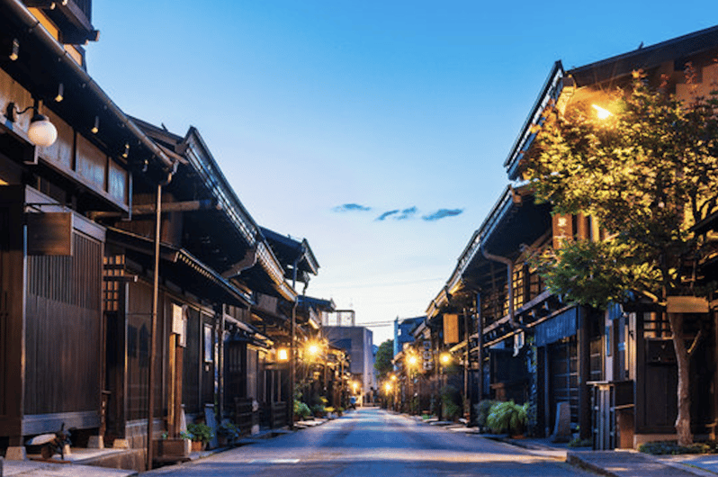 Takayama Private Custom Tour With Local Guide - Transportation Options