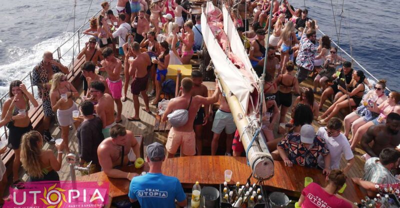 Tenerife: Boat Party With Open Bar and DJS - Party Features and Activities