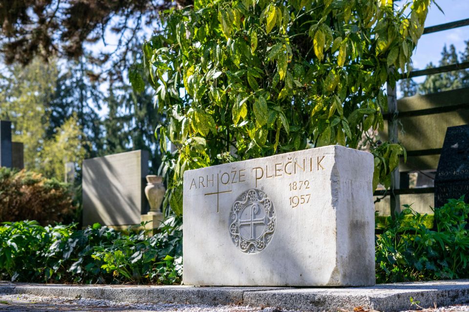 The Deadly Tour - Ljubljana Cemetery Tour - Highlights of the Tour