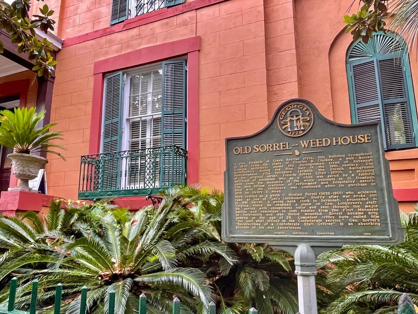 The History Buff: Walking History Tour Downtown Savannah - Highlights of Savannahs History