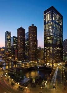 The Langham Chicago - Guest Ratings and Reviews