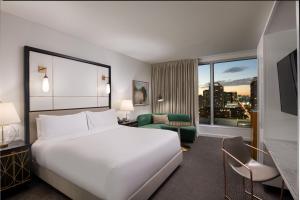 The Laura Hotel, Houston Downtown, Autograph Collection - Accommodations and Room Types