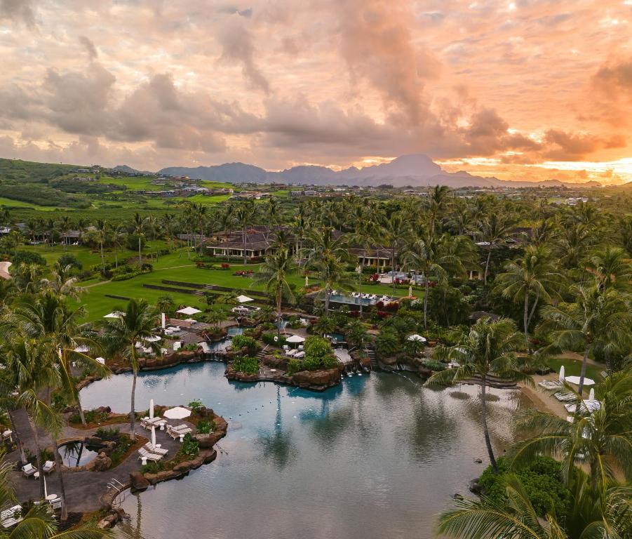The Lodge at Kukuiula – CoralTree Residence Collection Review