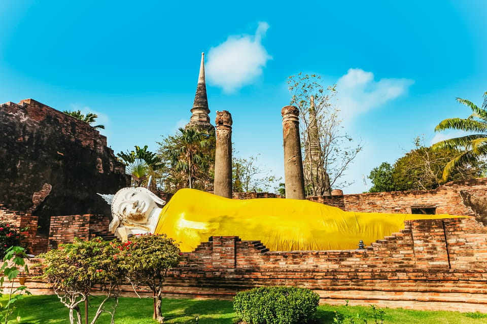 The Old Siam: Ayutthaya Temples Small Group Tour With Lunch - Itinerary and Temples