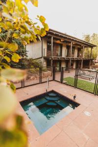 The Outlook Lodge - Hotel Overview