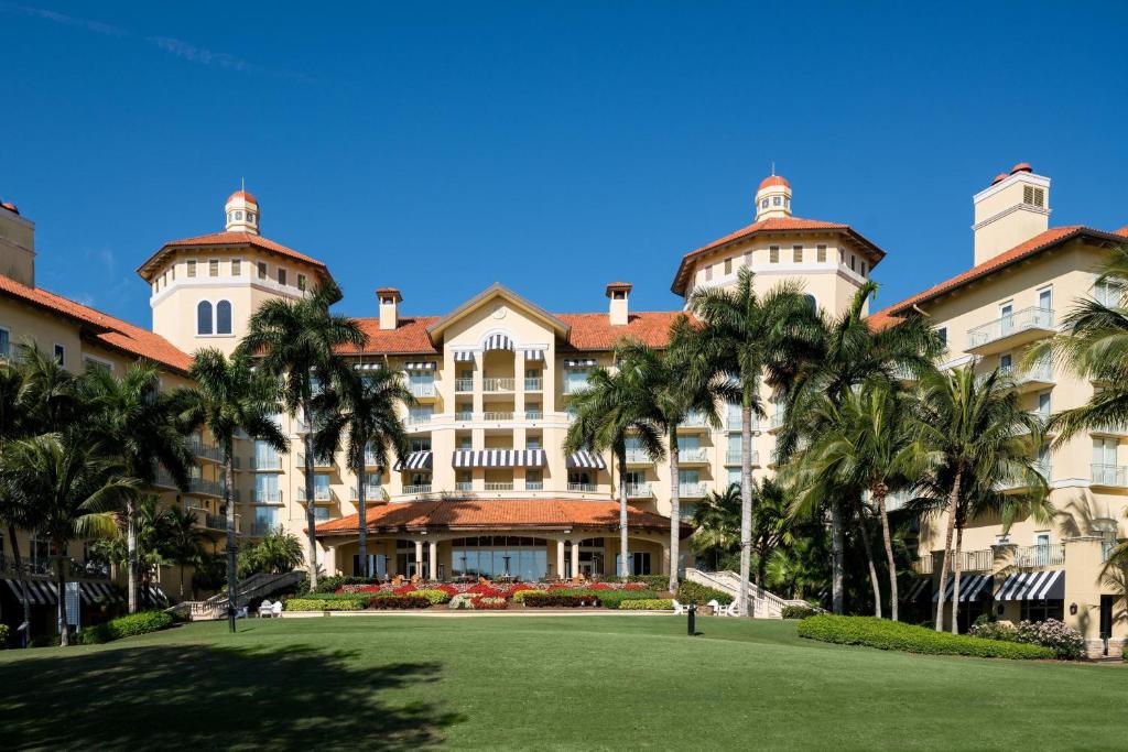 The Ritz-Carlton Naples, Tiburon - Accommodations and Amenities