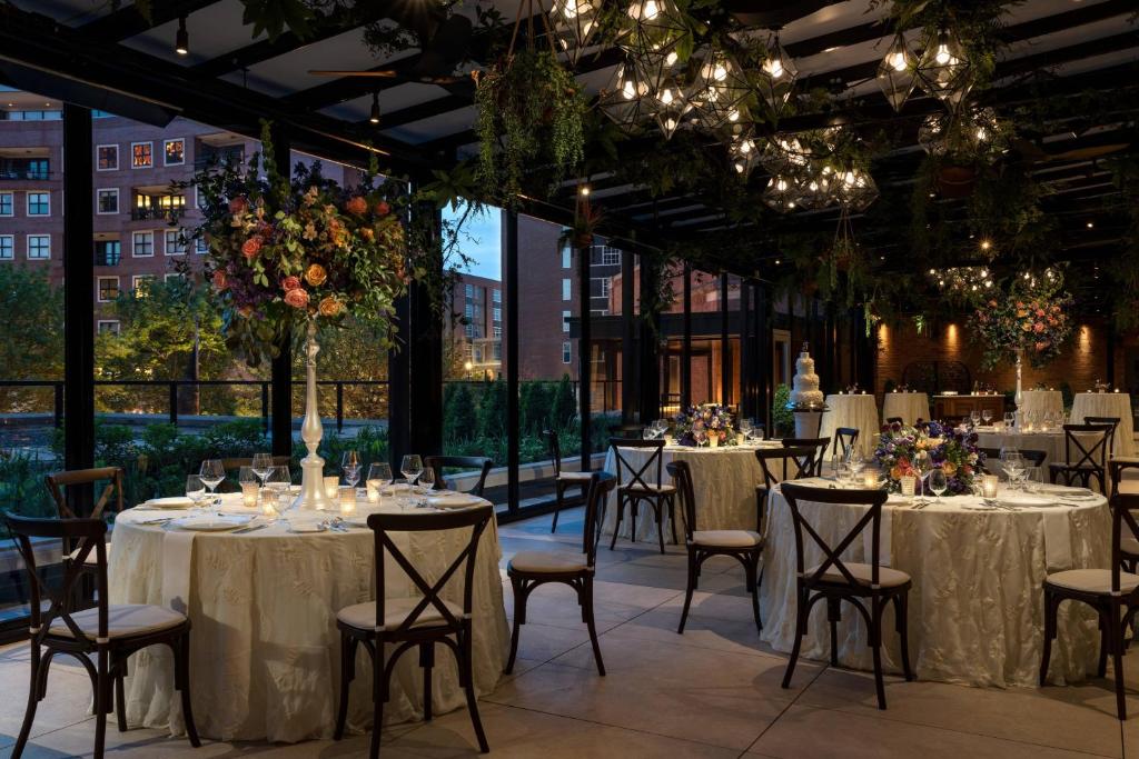 The Ritz-Carlton, St. Louis - Location and Accessibility