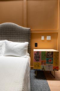 The Schoolhouse Hotel - Amenities and Facilities