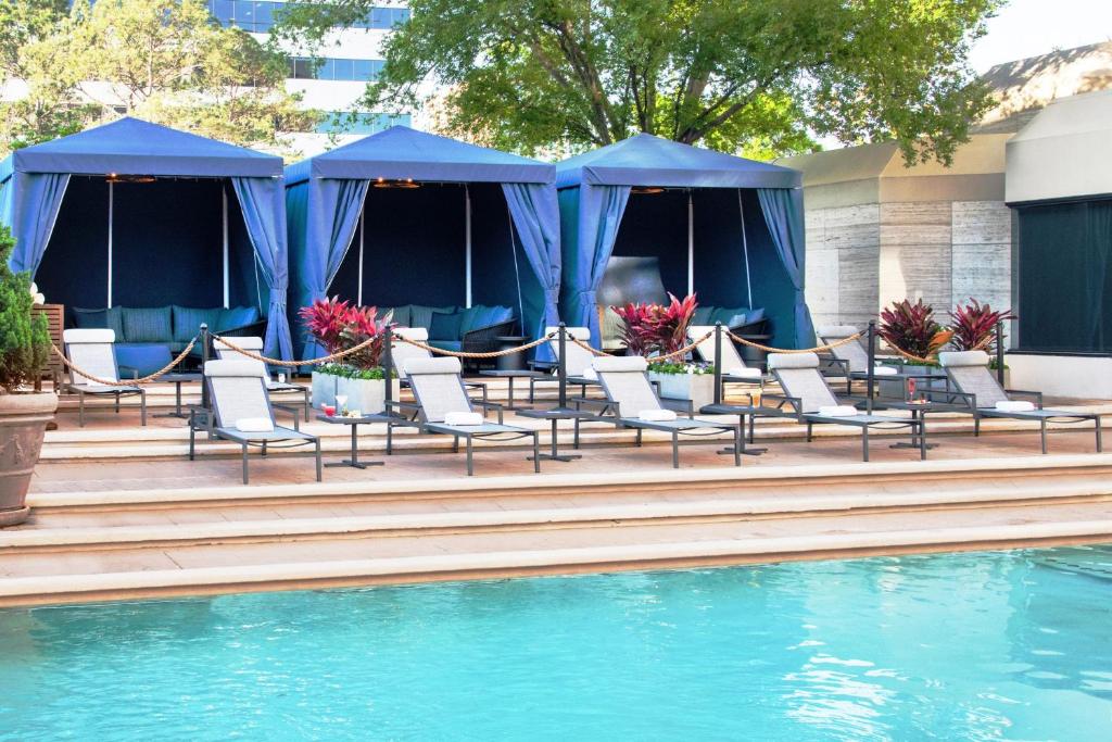 The St. Regis Houston Review