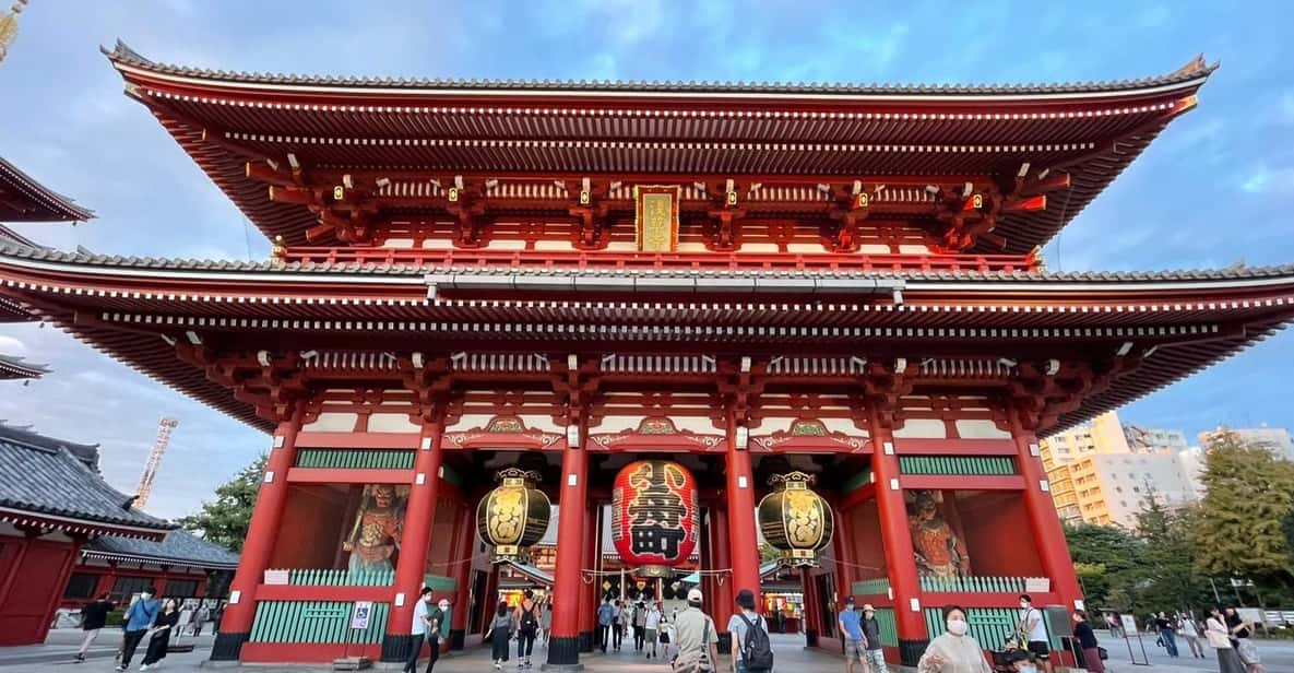 Tokyo: Asakusa Waiking Tour With University Students - Photogenic Locations