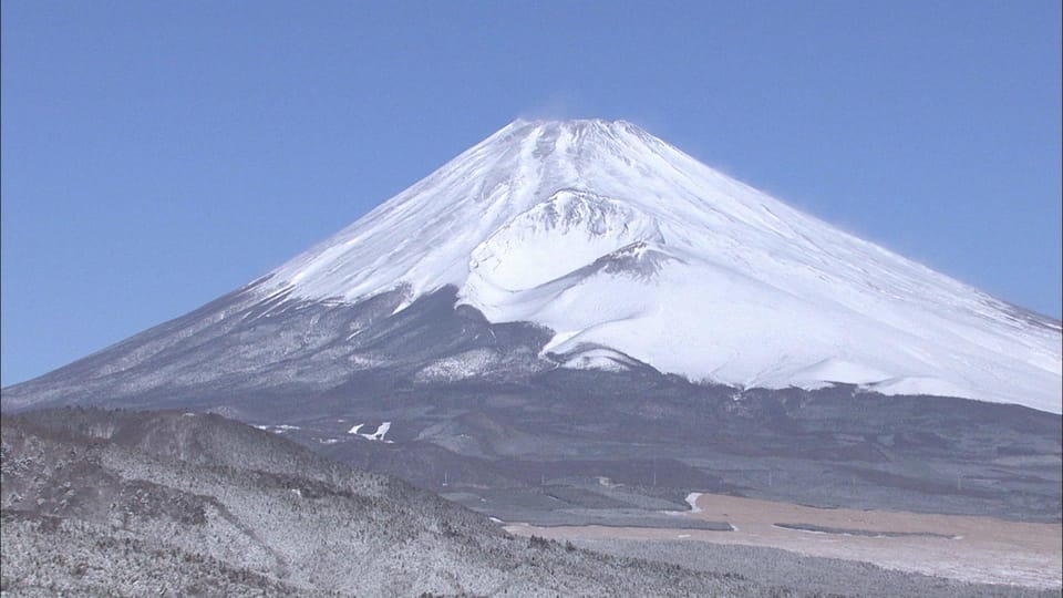 Tokyo: Fuji Mountain Skiing and Hot Spring Day Trip - Ski Resort Features