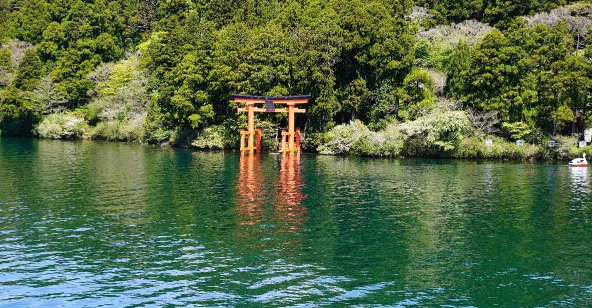 Tokyo: Mount Fuji Lake Ashi Cruise One Day Tour - Scenic Lake Ashi Cruise