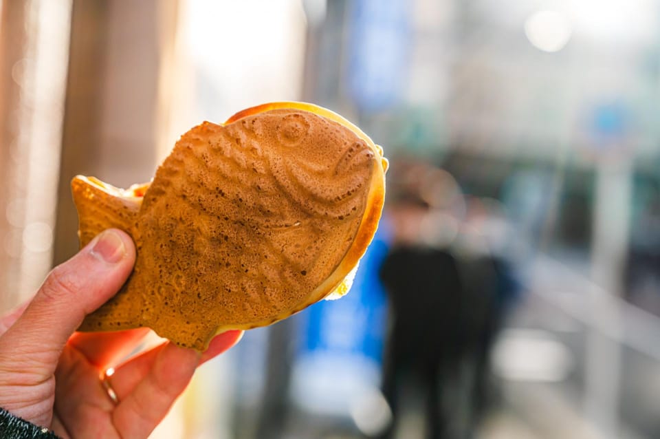 Tokyo Shinjuku: Taiyaki Cooking Class - Group Size and Accessibility