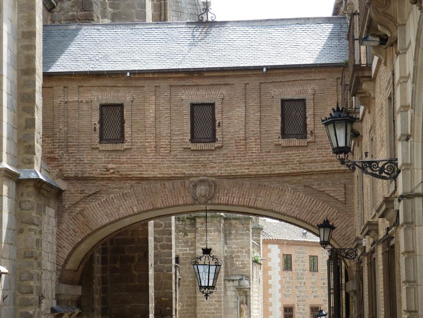 Toledo - Private Historic Walking Tour - Key Attractions