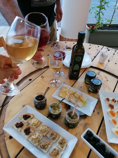 Tour From the Earth to the Oil With Tasting at Sunset - Experience Highlights