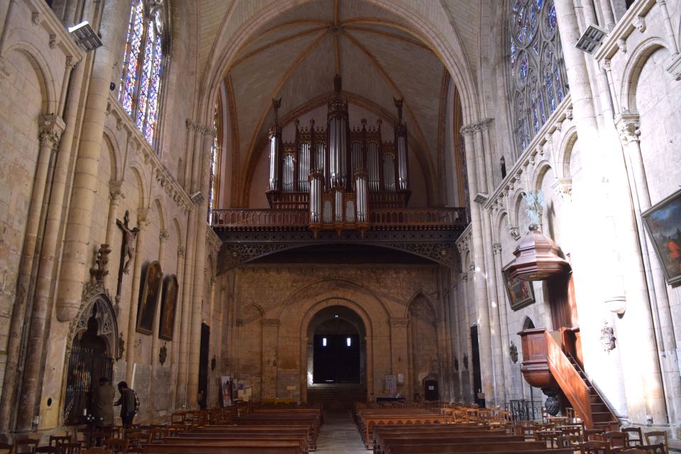 Tour of the Catholic Churches of Poitiers - Itinerary