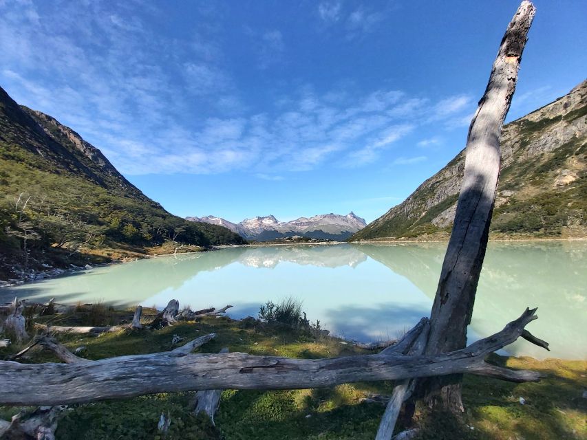 Trekking Esmeralda Lagoon - Key Highlights of the Experience