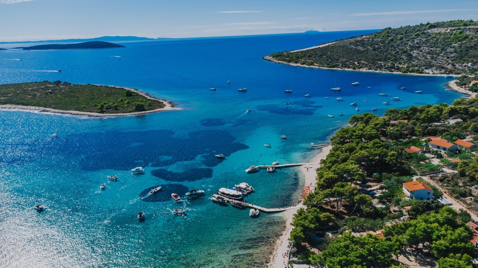 Trogir, Blue Lagoon and Šolta (shipwreck) Private Boat Tour - Itinerary Highlights