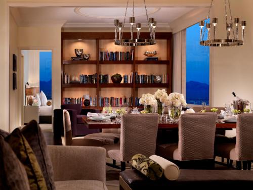 Trump International Hotel Las Vegas - Accommodation and Facilities