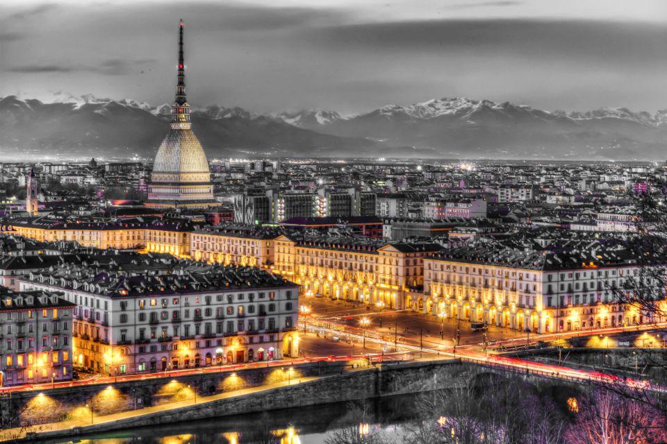 Turin: First Discovery Walk and Reading Walking Tour - Experience Highlights