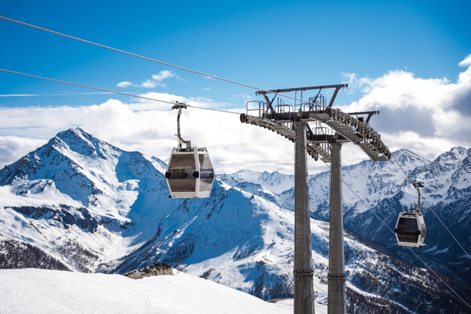 Turin: Reach Sestriere With Train+Bus Vialattea LINK - Skiing in Piedmonts Alpine Landscape