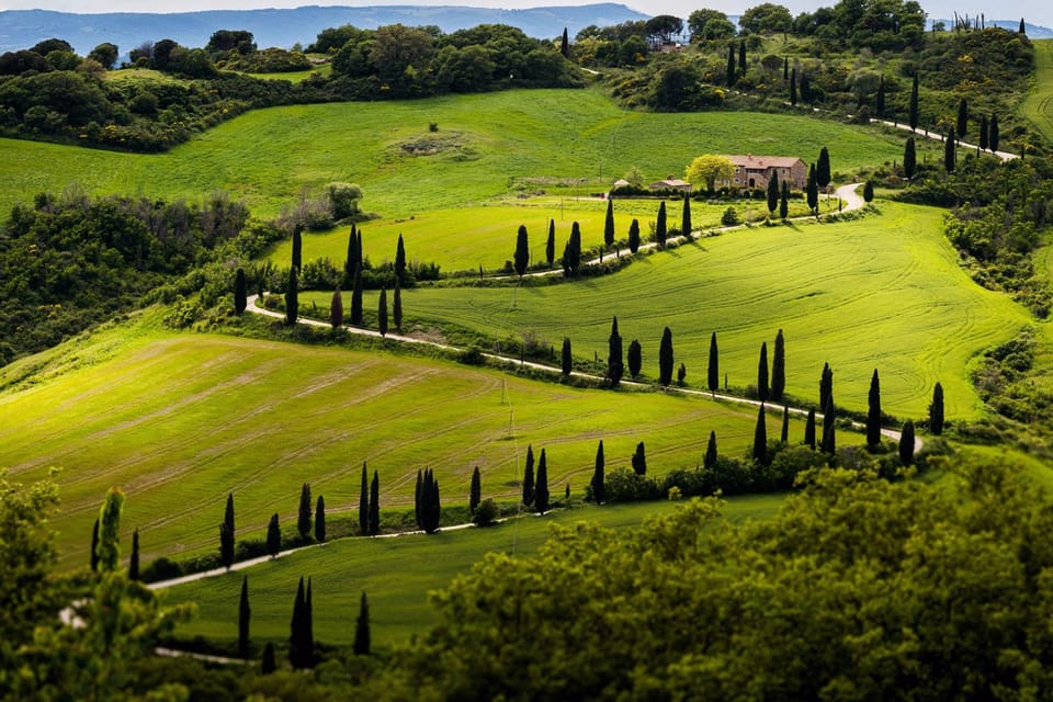 Tuscanys Secret Gems: Certaldo, San Gimignano & Wine Tour - Exploring San Gimignano