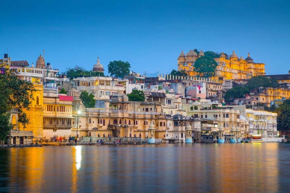 Udaipur: Guided Ghat Tour and Boat Ride - Experience Highlights