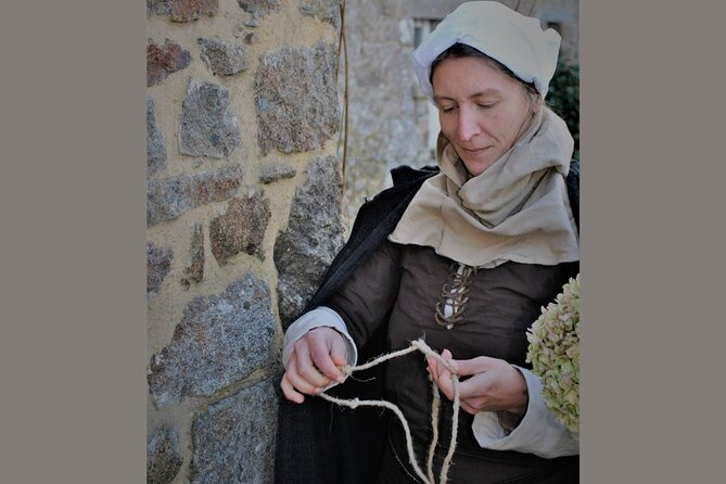 Unusual Guided Tour of Dinan Immersed in the Middle Ages - Conflict Between France and Brittany