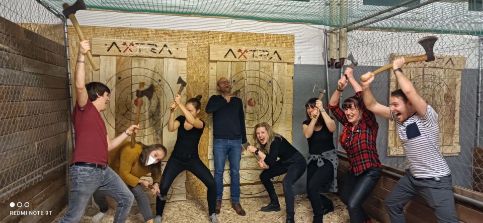 Urban Axe Throwing Zurich - Venue and Ambiance