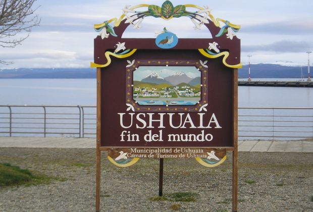 Ushuaia: Double-Decker Sightseeing Tour - Experience Highlights