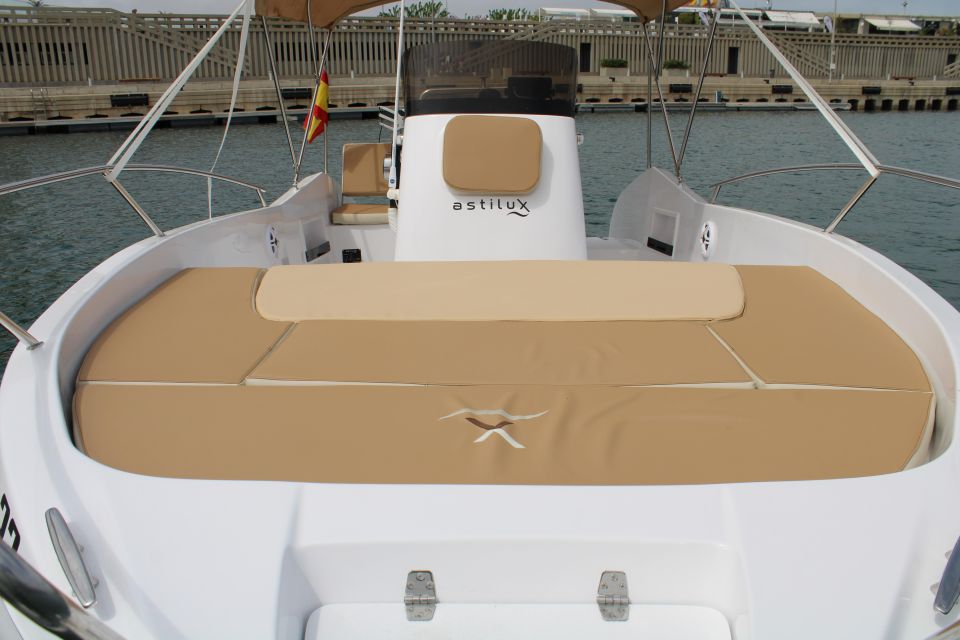 VALENCIA BOAT WITH LICENSE - Boat Specifications