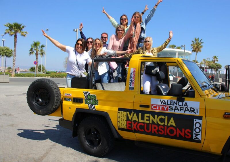 Valencia: City Highlights Tour in Jeep With Snacks & Drinks - Inclusions