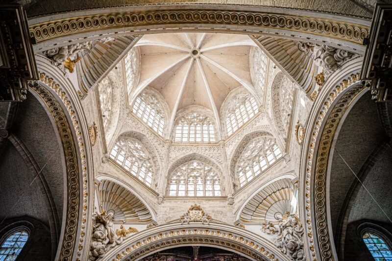 Valencia: Private and Guided City Walking Tour - Tour Experience and Highlights