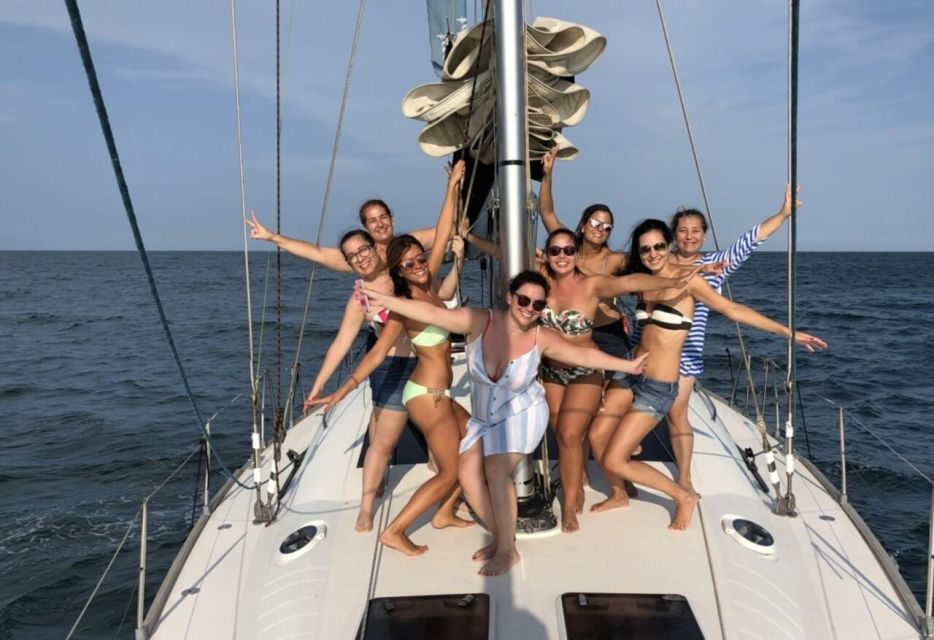 Valencia: Sunset Trip in a Sailboat With Drinks Included - Booking Information