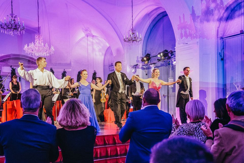 Vienna: Mozart and Strauss Concert in Schoenbrunn - Concert Experience