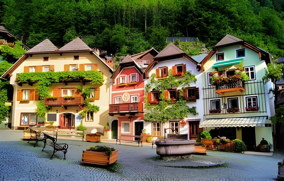 Vienna: Traunsee Boat Ride, Hallstatt and Salzburg Day Tour - Scenic Traunsee Boat Ride