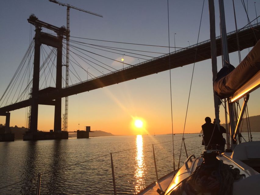 Vigo: Vigo Estuary Private 1-Night Romantic Sailboat Trip - Itinerary Highlights