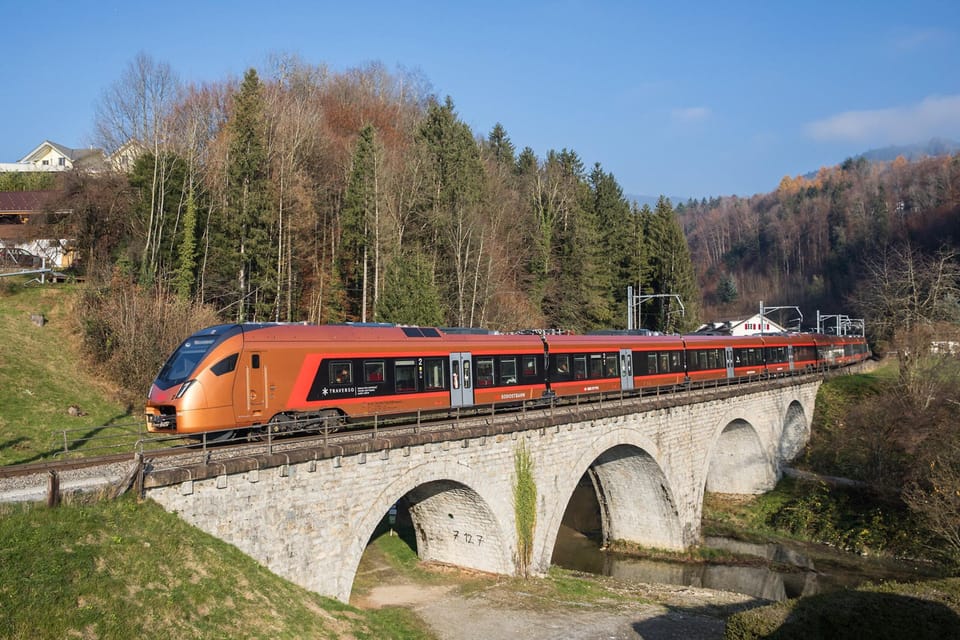 Voralpen Express: Journey Between St. Gallen & Rapperswil - Scenic Highlights Along the Route