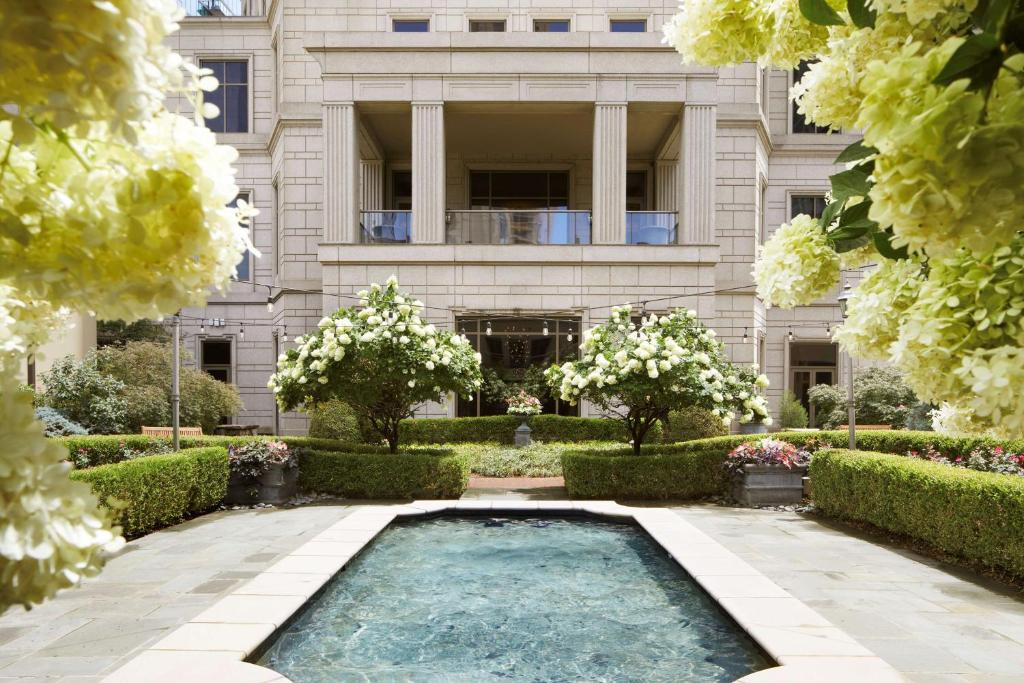 Waldorf Astoria Atlanta Buckhead Review
