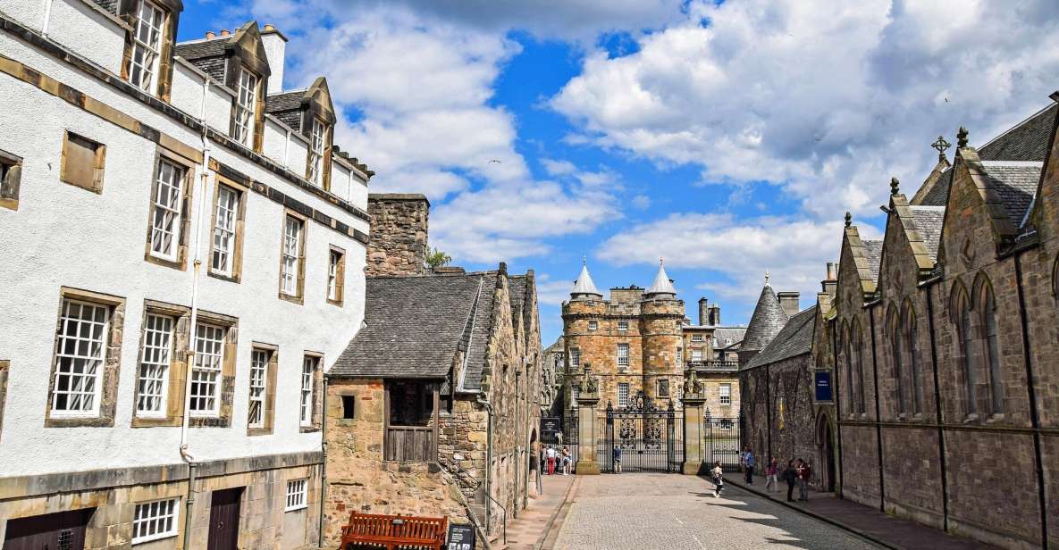 Walking Tour in Roslin Village - Itinerary Highlights