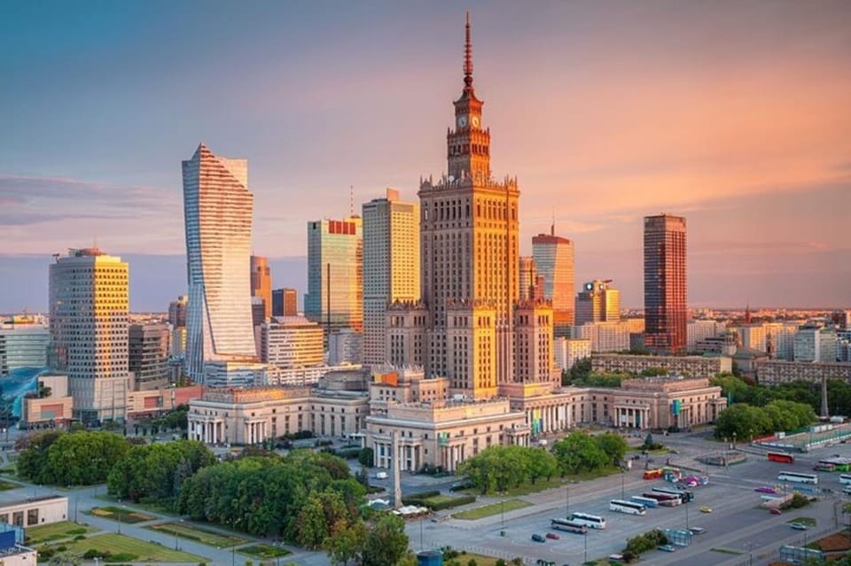 Warsaw : Must-See Walking Tour With A Guide - Itinerary and Highlights